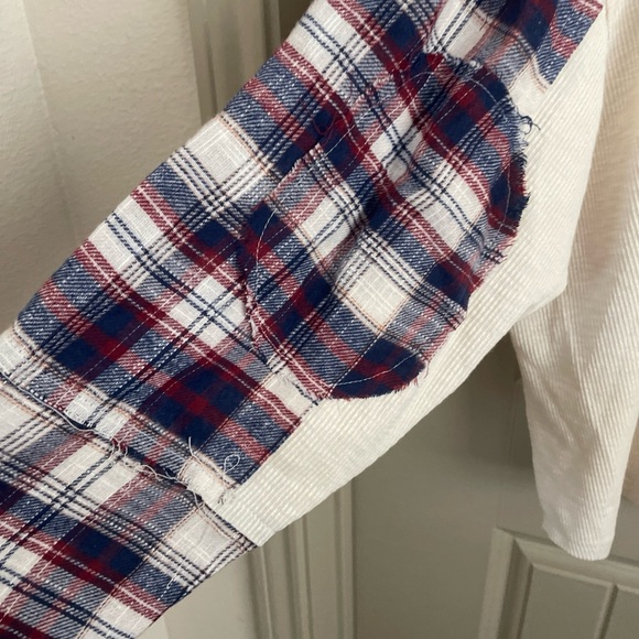 POL White and Plaid Long Sleeve Top - Picture 7 of 16